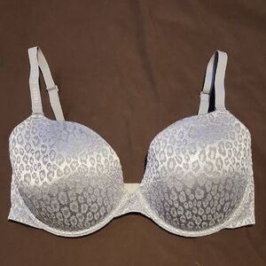 Victoria's Secret The Nakeds Silver Leopard Bra 34DD